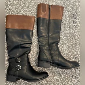 Woman’s Arizona boots, NWOT, size 9